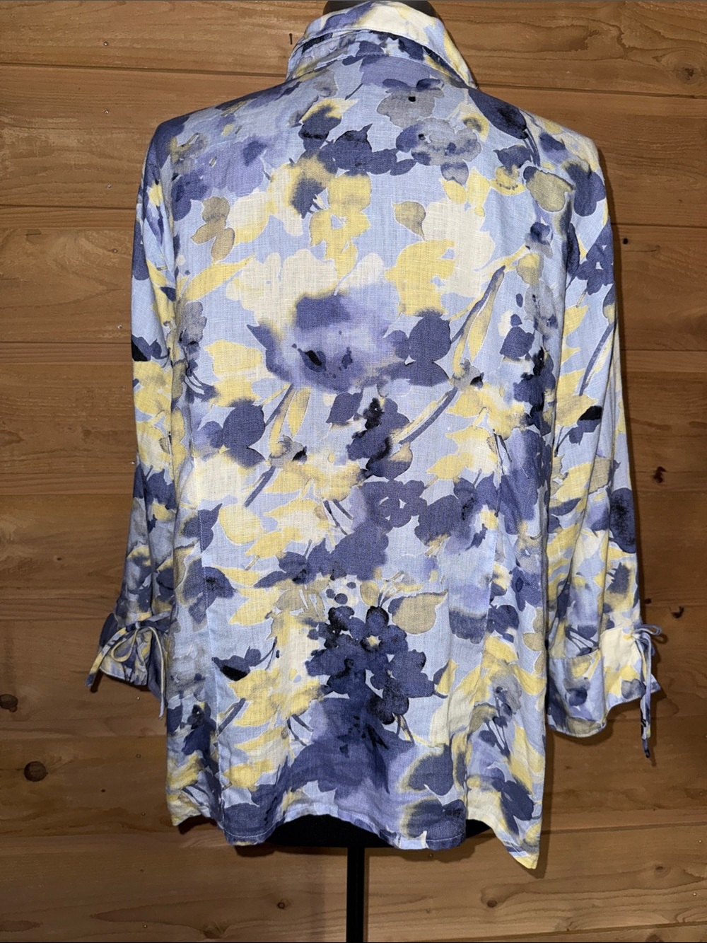 Floral Watercolor Button-Up Shirt in blue & Yellow Linen - Picture 5 of 13
